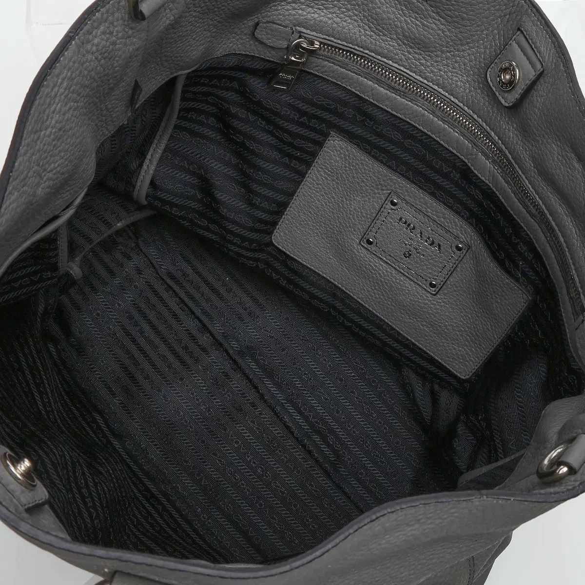 Prada Vitello Daino BN1713 Shoulder Bag thumbnail 7