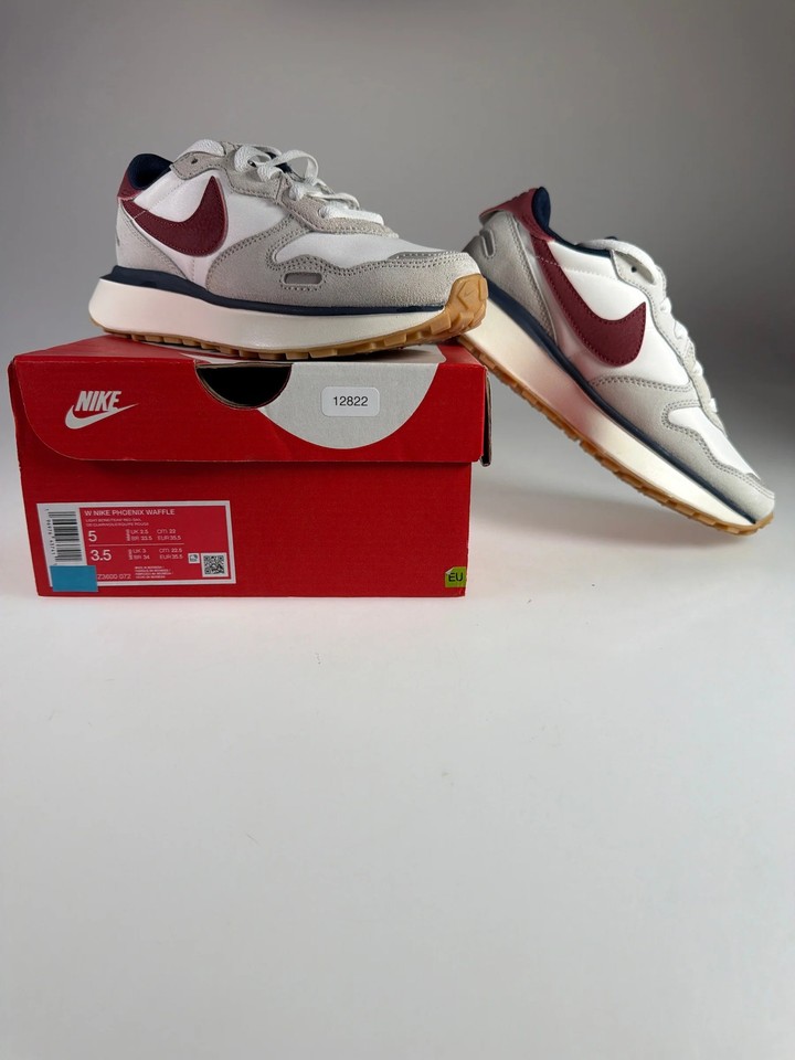 Nike Phoenix Waffle - Größe EU 35,5 #12822