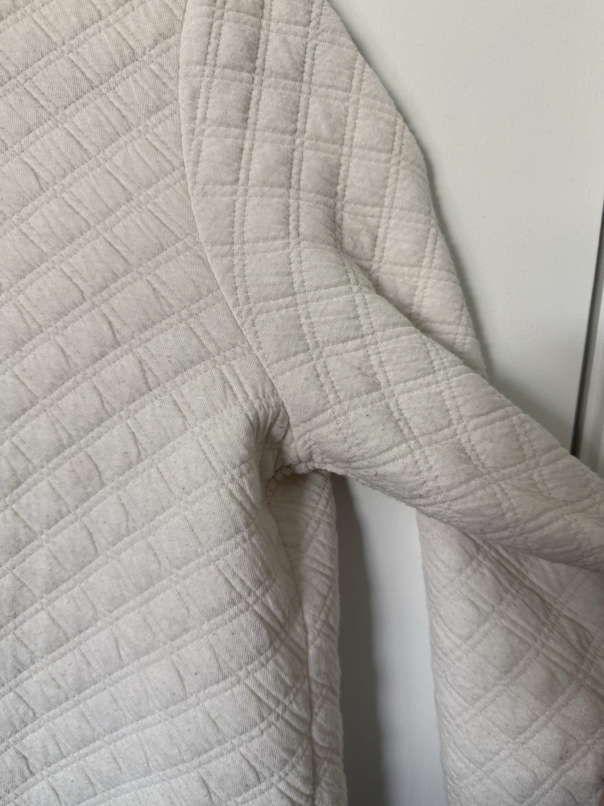 J.Crew Off White Cream Quilted Pullover XS Textured Elevated Casual Sweatshirt thumbnail 3