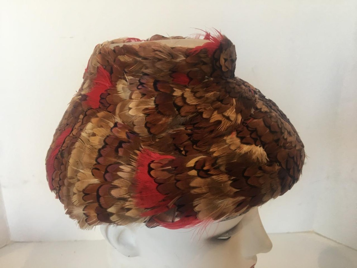 1950s/Early 60s Iridescent Pheasant Feathers Flowerpot Hat Vintage Feathered Hat, Pheasant, Headpiece, Hair Accessory  main image 4