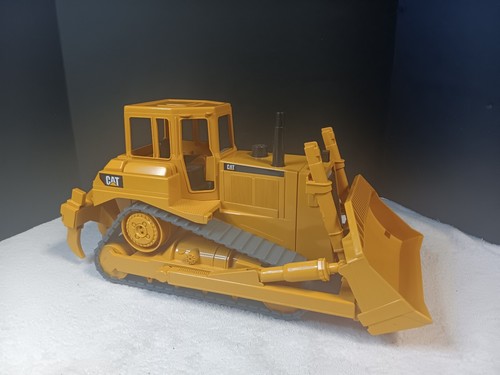 Camion bulldozer per gatti di Bruder Caterpillar 1/16