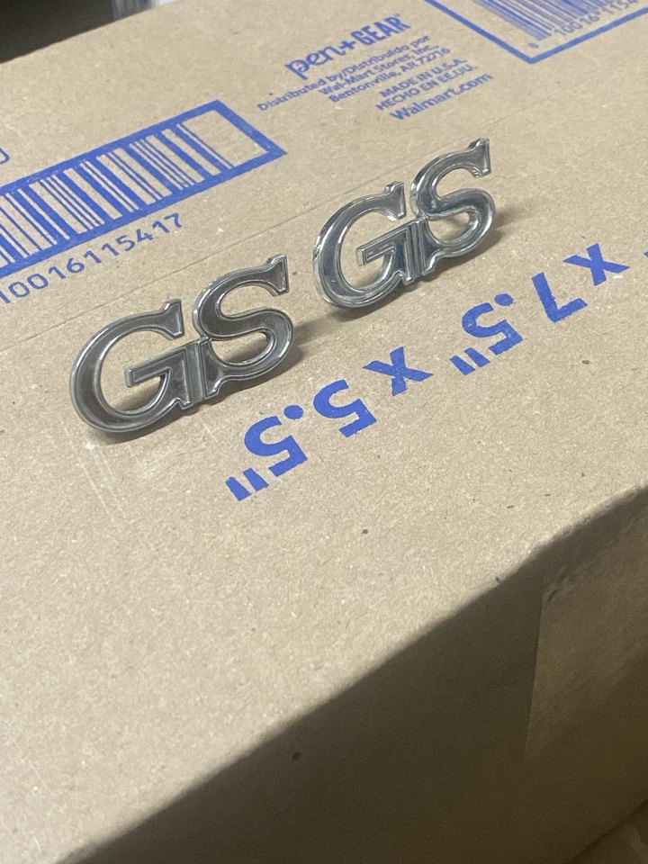 Juego de emblemas de panel de puerta Buick GS 1970 Grand Sport Foto 3 de 4