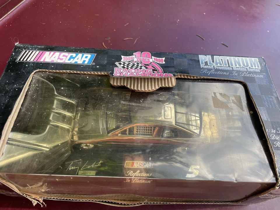 Nascar #77 Racing Champions 50TH Ann Platinum Plated 1:24 Robert Pressley in box - Image 2 of 4