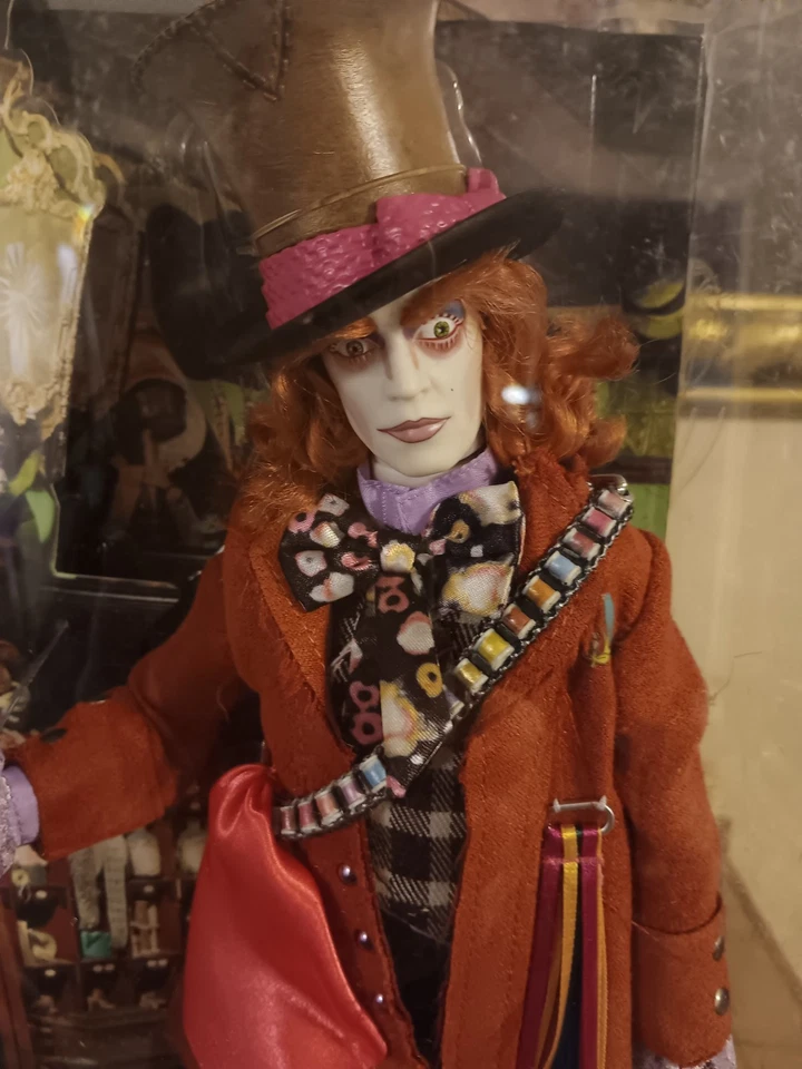 Disney Store Alice Through the Looking Glass Mad Hatter Johnny Depp 13" Doll NIB - Image 2 of 4