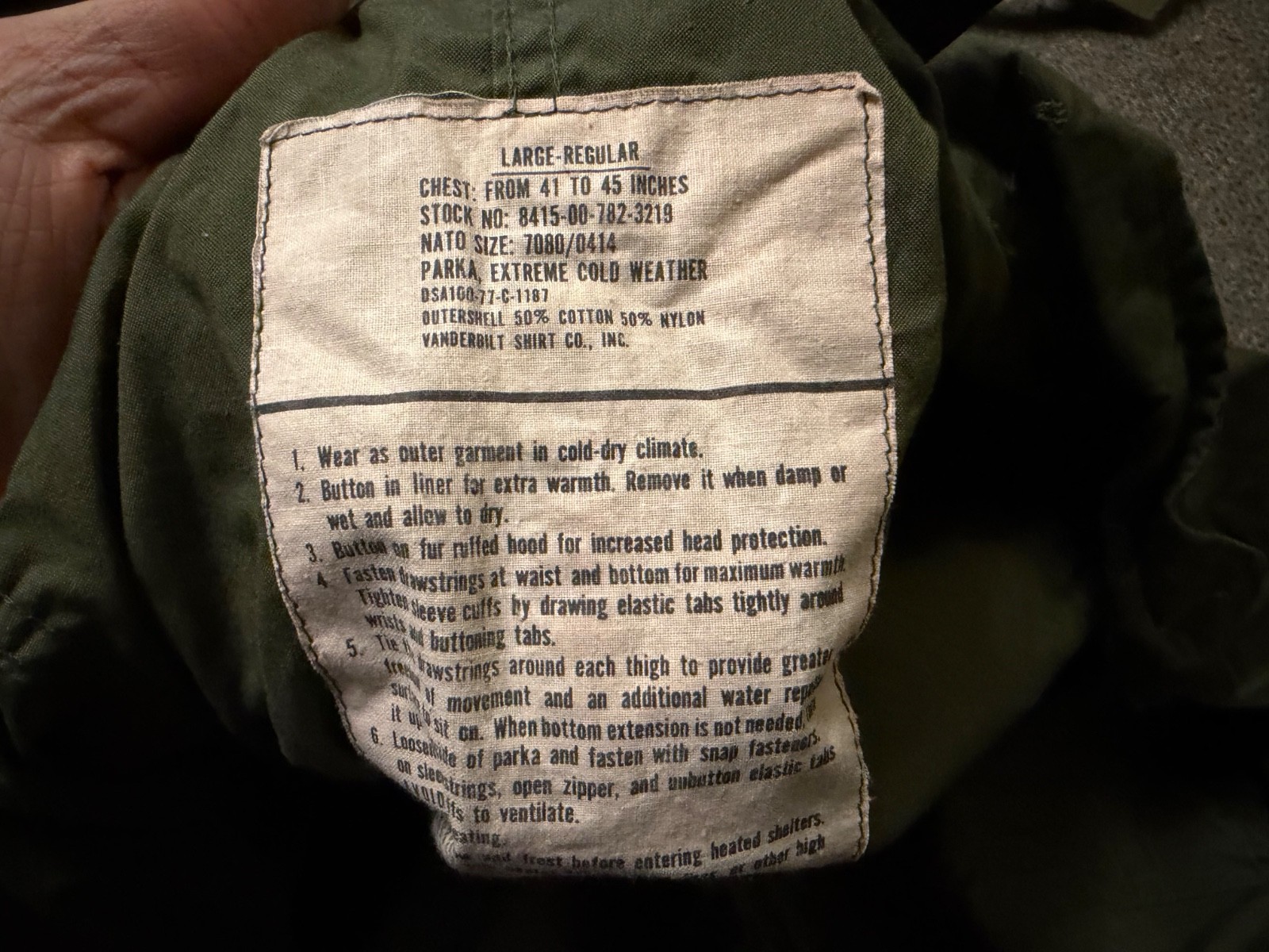 ORIGINAL VIETNAM WAR US ARMY M-65 ARTIC COLD WEATHER PARKA-LARGE, 1977