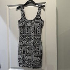H&M Women's Sleeveless Mini Dress Black And White Geometric Print Size 6