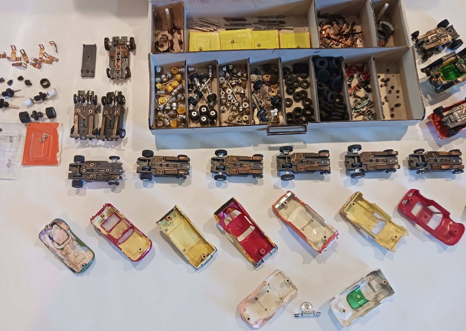 BIG LOTVintage AURORA TJET/AFX SLOT CARS/PARTS! Restore, Repair Parts