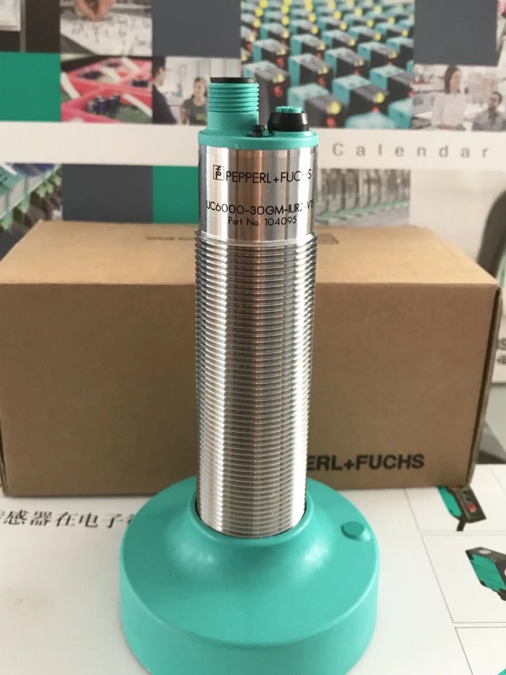 1PC New Pepperl+Fuchs UC6000-30GM-IUR2-V15 sensor UPS/DHL - Image 2 of 2