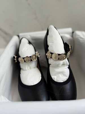 シャネル　ヒール Chanel 24A Metiers D'art Black Leather Mary Jane Heels Gold