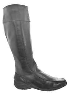 Long flat boots leather