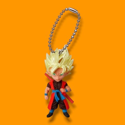 Dragonball Super UDM Burst 28 Mini Figure Keychain SS Son Goku Xeno Kakarot