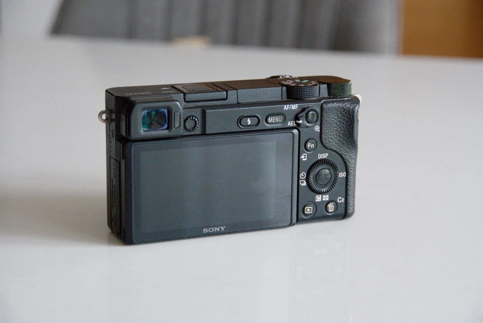 Sony Alpha 6400, photo 4 of 5