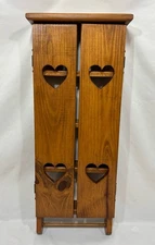 Vintage Wood Wall Shelf Cabinet 2 Door Heart Cutout Peg Hooks Towel Bar 30.5"