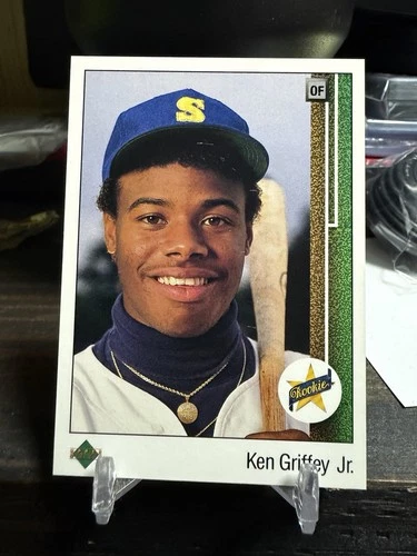 Star Ken Griffey Jr 1989 Upper Deck Star Ken Griffey Jr #8 Rookie