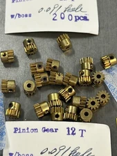 QTY 1 TRADESHIP BRASS PINION GEAR MODULE 0.5 PITCH 12 TEETH .091" BORE SLOT CAR