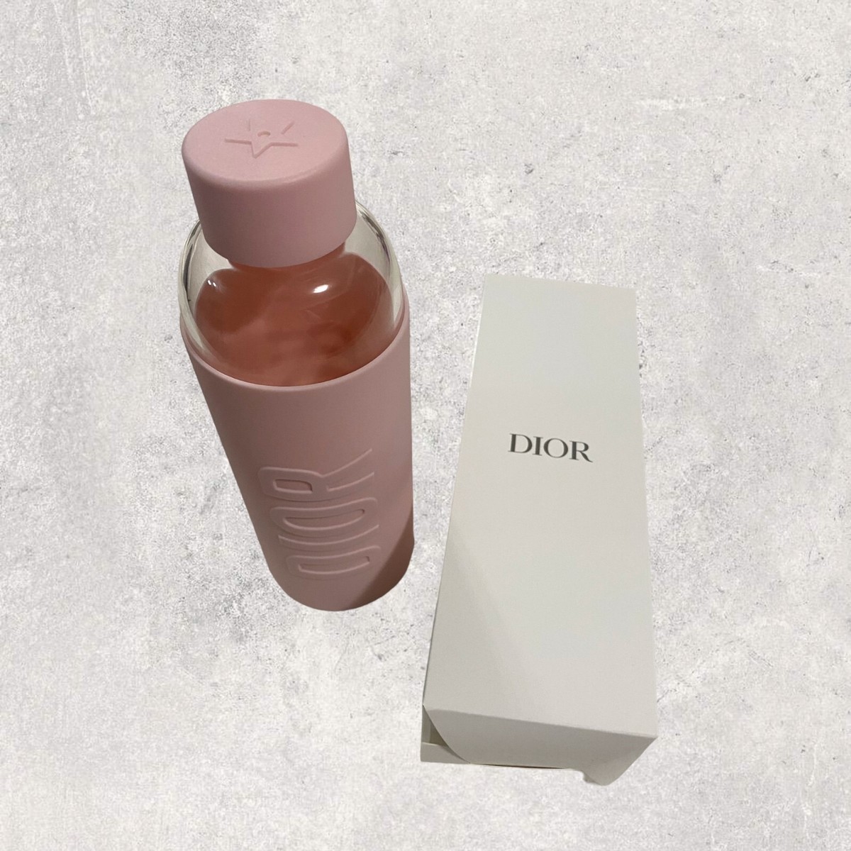 Diorガラスボトル550ml Brand New Dior Glass Water Bottle 550ml with Pale Pink
