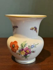 ROYAL BERLIN KPM GERMAN PORCELAIN HAND PAINTED BUTTERFLIES & FLOWERS VASE