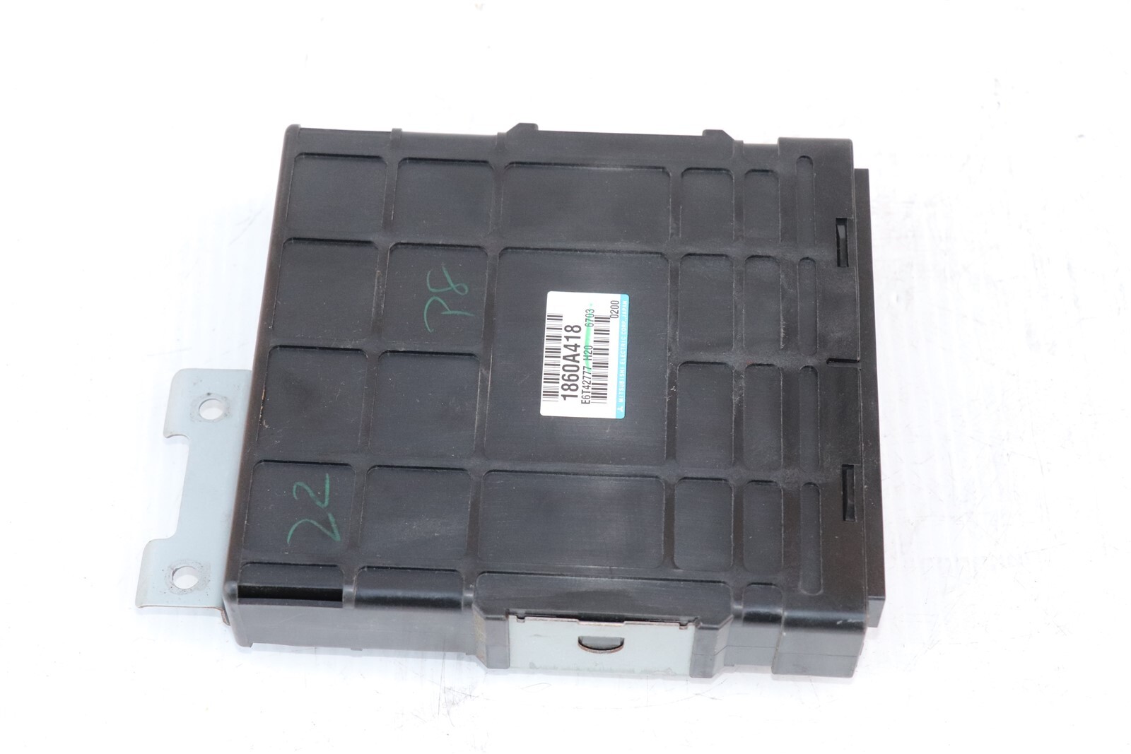 Mitsubishi Engine Control Computer Module ECU ECM PCM 1860a418