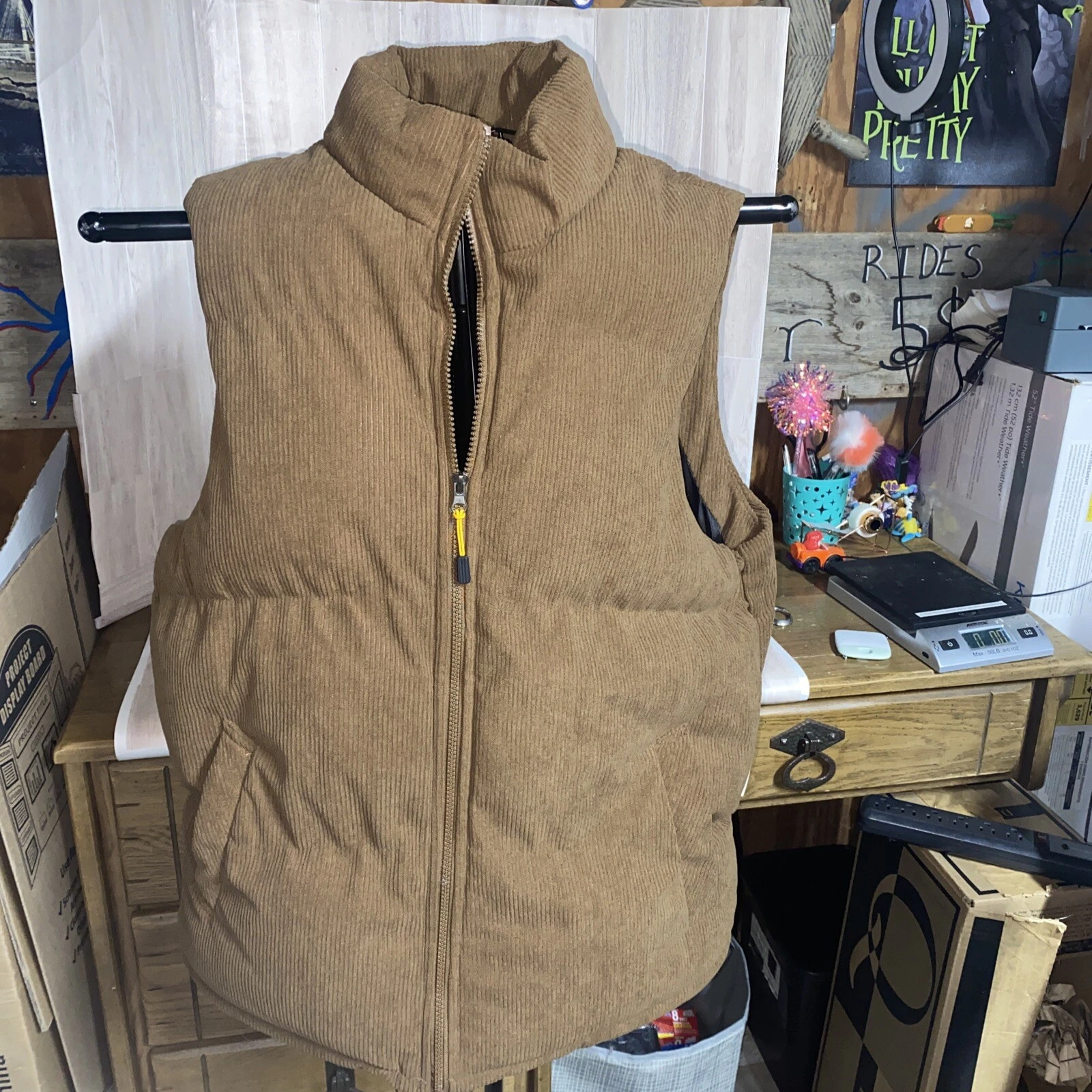 Corduroy Size Medium Brown Puffer Vest 100 % Polyester