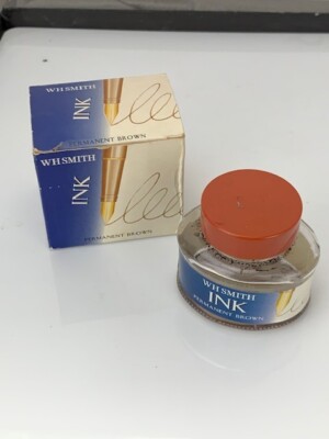 W.H.Smith 2 oz ink Bottle  50 ml Made in England  with the Original Box (e182)