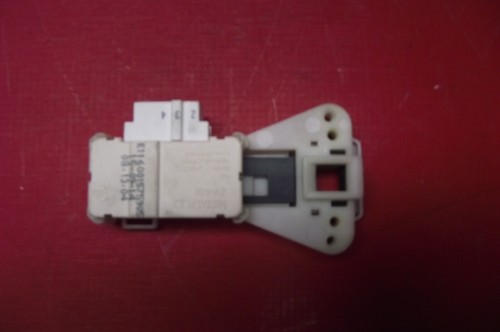 Waschmaschine INDESIT IWB71251ECO UK Türschloss