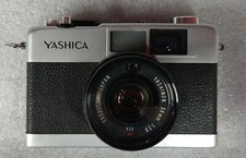 YASHICA 35-ME CAMERA