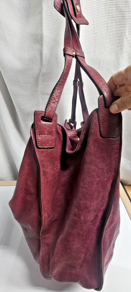 Bolso hobo holgado de cuero KOOBA grande rojo Foto 3 de 4