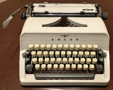 1967 Adler J4 Portable Typewriter with Pica Typeface Excellent Condition thumbnail