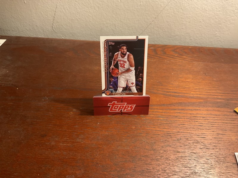 2025-26 Topps - Karl-Anthony Towns #19