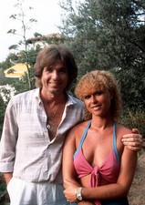 Chris Roberts girlfriend Ilse Bauer home story in the holiday hom- 1979 Photo 1