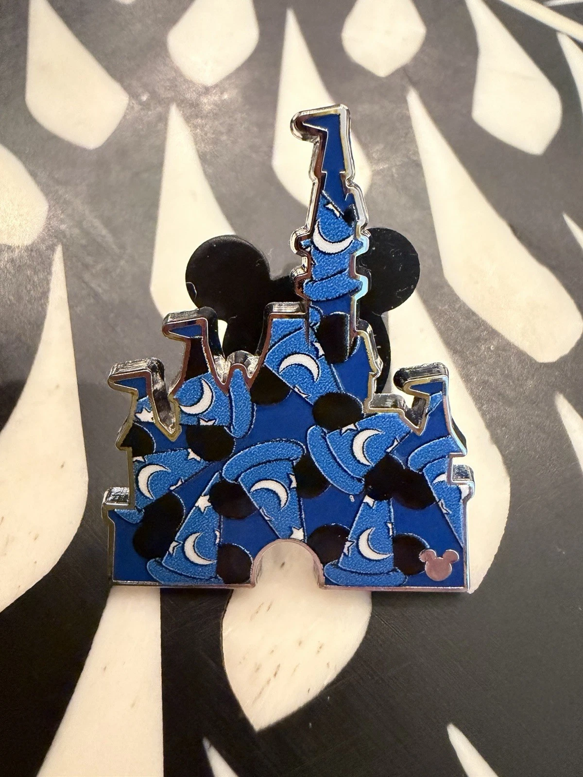 💥Disney World Hidden Mickey - Cinderella Castles Sorcerer Mickey Hats 2025 Pin