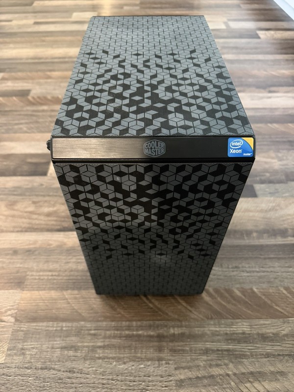 Xeon E5-2696 v3 18-Core 128GB DDR3 RX 570 Server Workstation