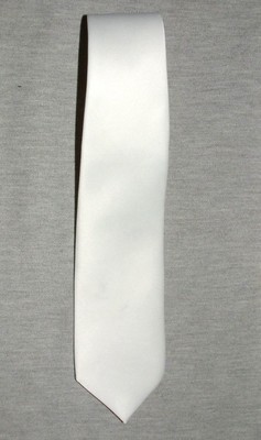 TOP QUALITÄT JUNGEN KINDER 45 ZOLL LANGE KRAWATTEN WEISS BRANDNEU HERGESTELLT IN UK