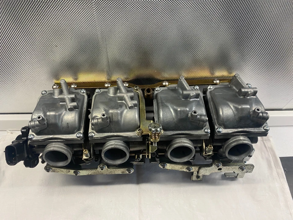 Yamaha XJ600N Vergaser - Bild 3 von 4