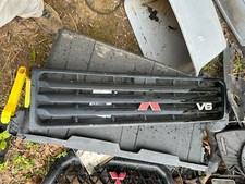 92-97 Mitsubishi Montero Oem Black Painted Grille Assembly