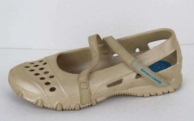 cream skechers women's