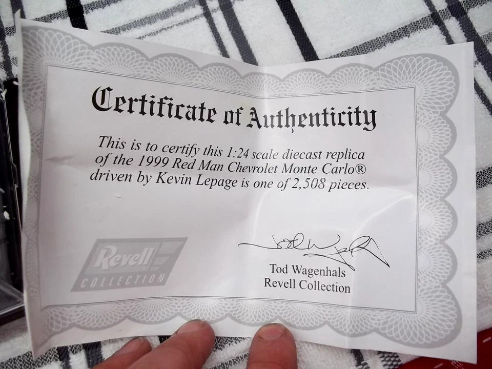 Kevin LePage 1999 Red Man Racing Monte Carlo 1:24 Revell NASCAR (KK-3) Foto 2 de 4