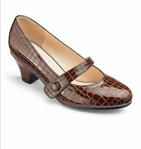 extra wide width mary jane shoes