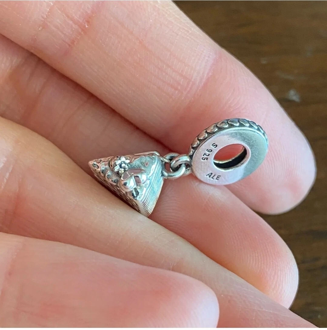 Pandora cake best sale charm