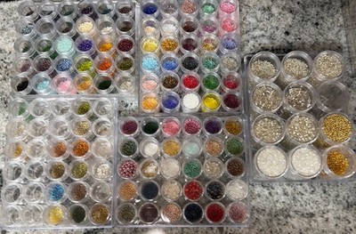 LOT 116 Mill Hill Sundance Glass Beads In Vial Organizer Read List