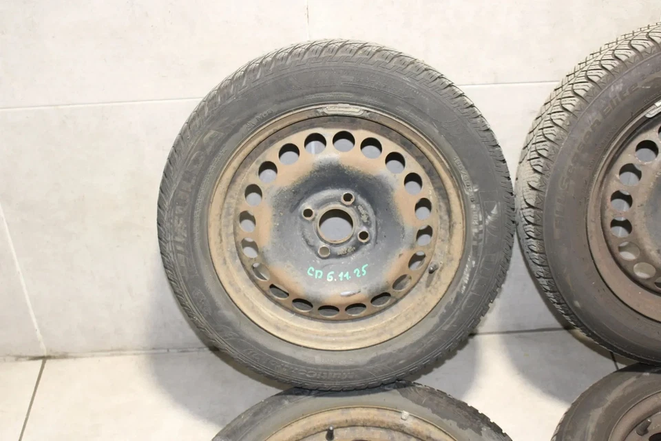 Opel Corsa D Reifen Allwetterreifen Felgen Stahlfelgen 185 60 R15 ET 39 4 Loch - Bild 2 von 4