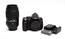 Nikon D D3000 10.2MP Digital SLR Camera + Nikkor 55-300mm VR - PARTS / REPAIR