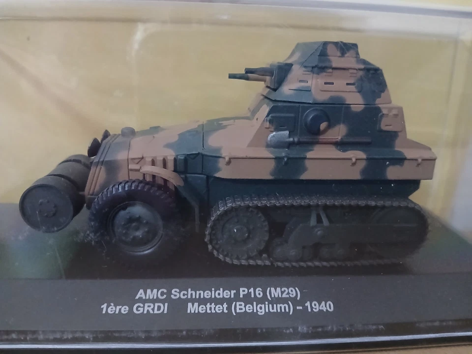 MODELLINO CARRO ARMATO AMC SCHNEIDER P16 (M29) BELGIUM 1940 - Immagine 2 di 4