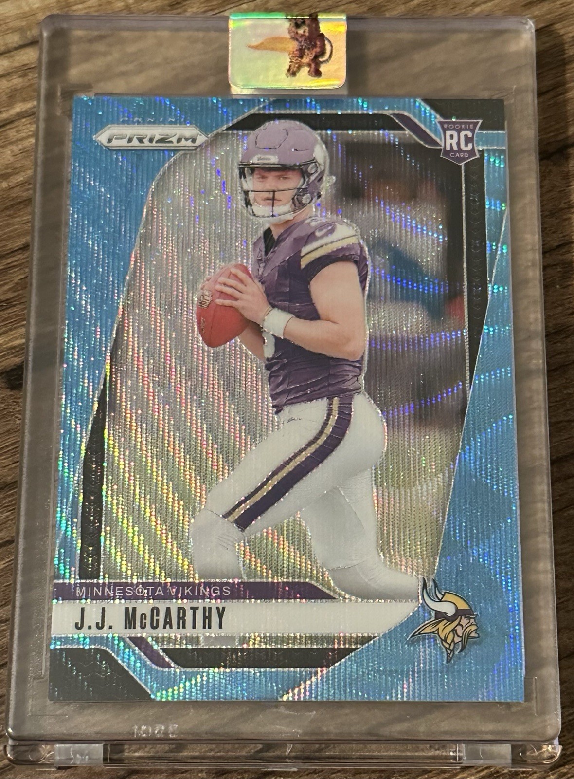 2024 Panini Prizm - Rookies J.J. McCarthy #400 Blue Wave Prizm /230 (RC)
