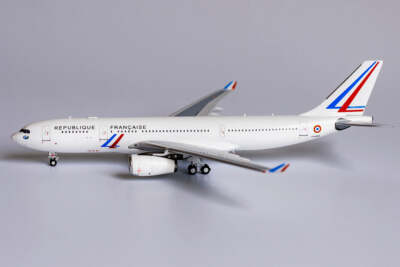 French Air Force Airbus A330-200 F-UJCS NG Model 61028 Scale 1:400