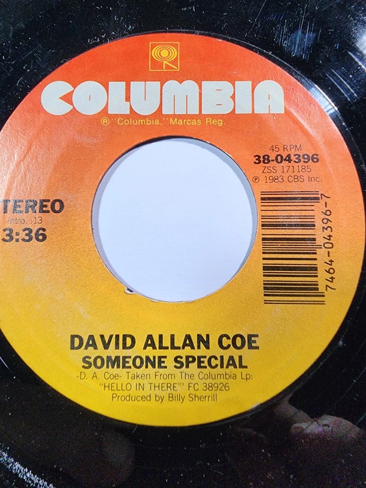 DAVID ALLAN COE - SOMEONE SPECIAL / MONA LISA LOST HER SMILE -  7"  VG+ F41 - Image 2 of 2