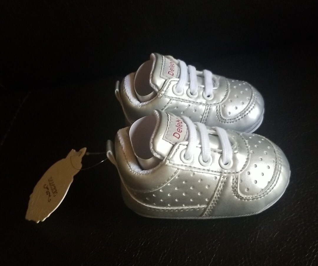 Wangge Silver Girls  Boys Size 11