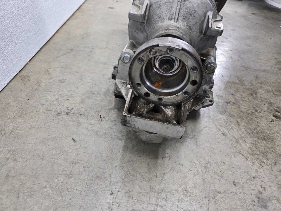 TRANSMISIÓN AUTOMÁTICA DODGE CHALLENGER SRT 6,4 L LITROS 15-17 OEM 8 HP70 8 VELOCIDADES Foto 2 de 4