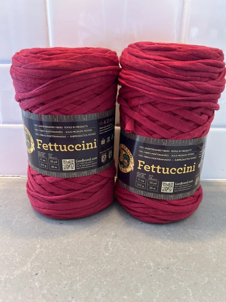 NEW 55 Yards Bulky Cotton T-Shirt Yarn DIY Fettuccini #752 Knit Crochet 11 Oz - Image 2 of 4