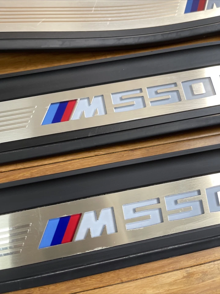 OEM 2015-2022 BMW 530I 540 M550i placa de desgaste del umbral de la puerta delantera + trasera *NOTA Foto 4 de 4